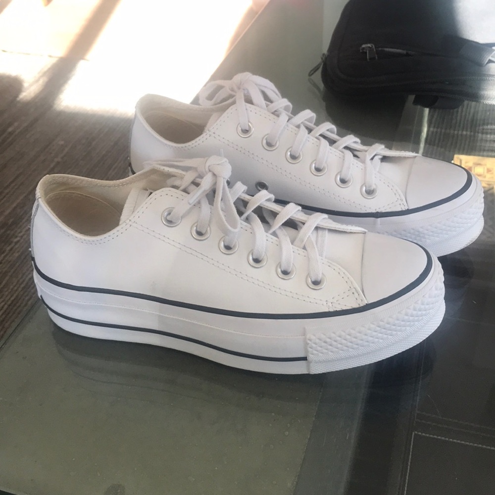 CONVERSE LIFT - WHITE LEATHER PLATFORM SNEAKERS
